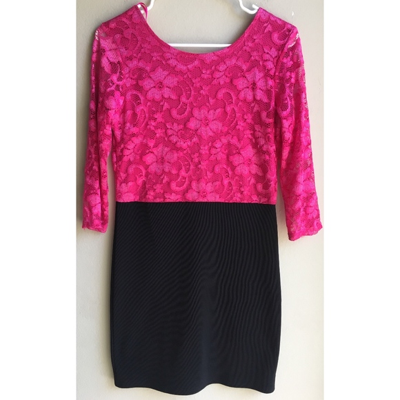 Boohoo Dresses & Skirts - NEW Boohoo Lace Bodycon Color Block Dress Size 8